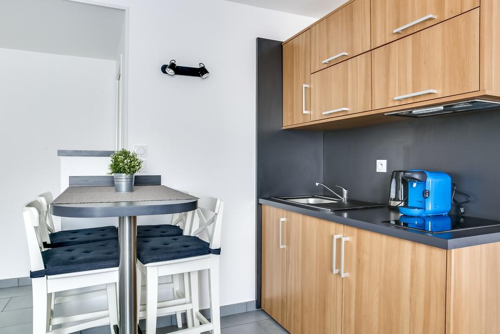 Memorial-Sleep In Normandie Apartment Кан Екстериор снимка