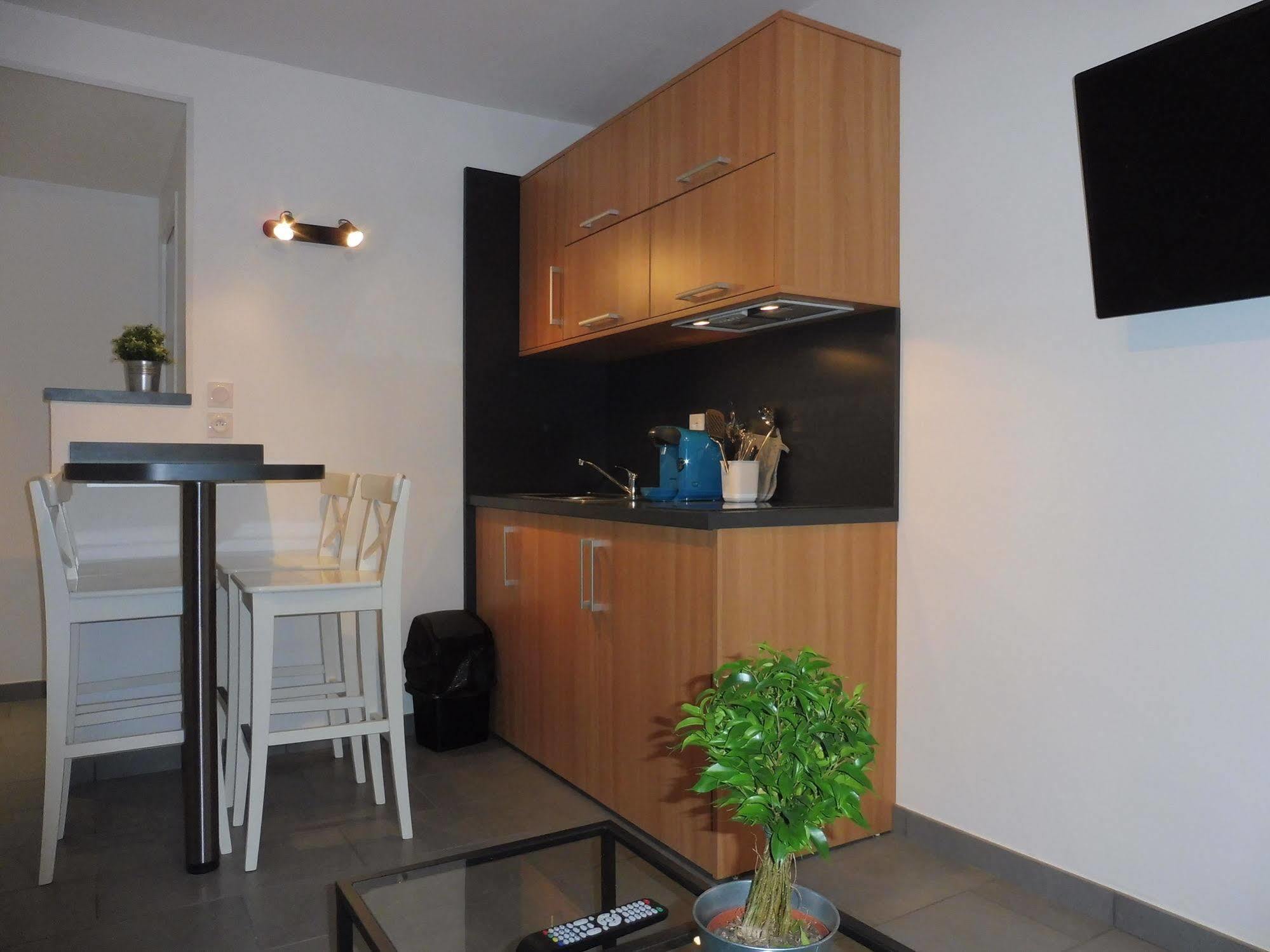 Memorial-Sleep In Normandie Apartment Кан Екстериор снимка