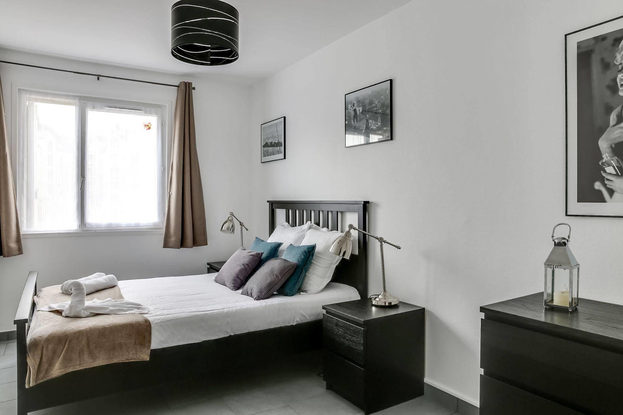 Memorial-Sleep In Normandie Apartment Кан Екстериор снимка