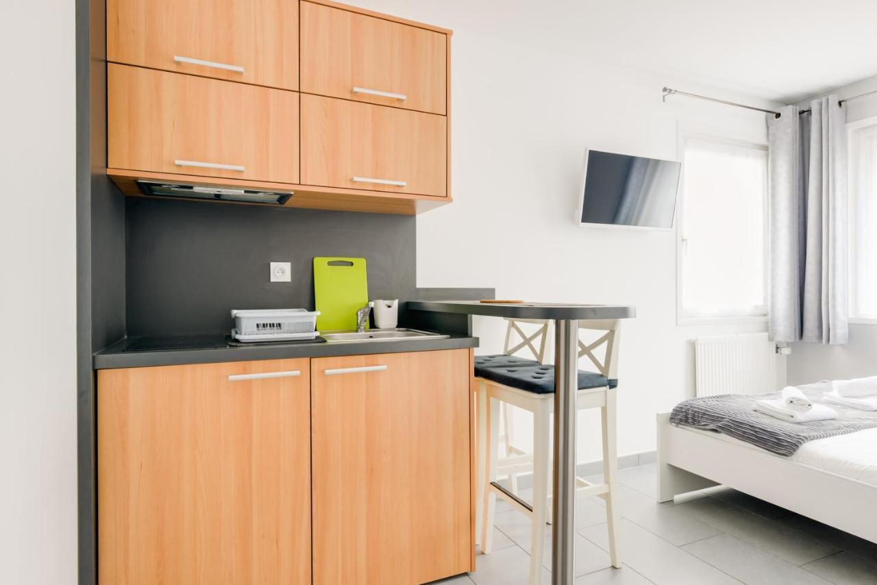 Memorial-Sleep In Normandie Apartment Кан Екстериор снимка